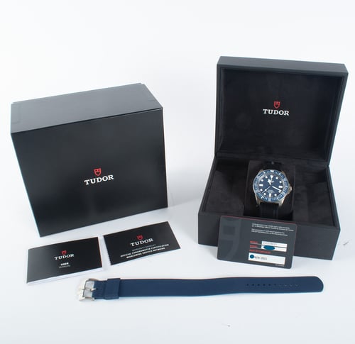 Box / Paper shot of Pelagos FXD Marine Nationale M.N. 21