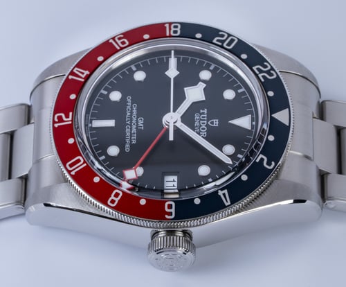 Crown Side Shot of Black Bay GMT 'Pepsi'