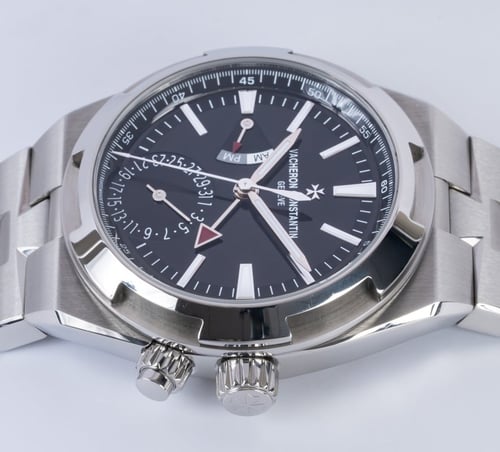 Crown Side Shot of Overseas Dual Time