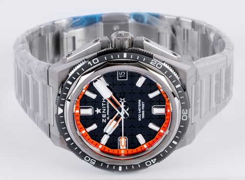 Dial Shot of Defy Extreme Diver