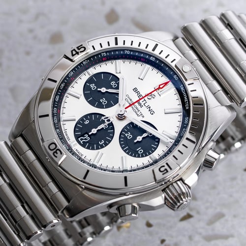 Breitling - Chronomat B01 42