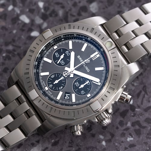 Breitling - Chronomat 44 Airborne