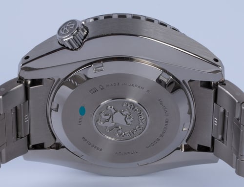 Caseback of Hi-Beat 36000 Professional 600m Diver