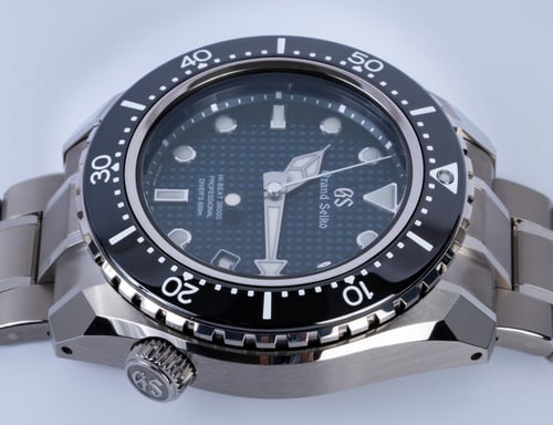 Crown Side Shot of Hi-Beat 36000 Professional 600m Diver