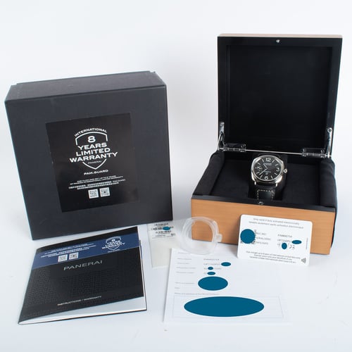Box / Paper shot of Radiomir Black Seal Logo