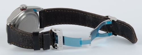 Open Clasp Shot of Heritage Black Bay