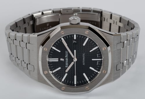 Front View of Royal Oak 41