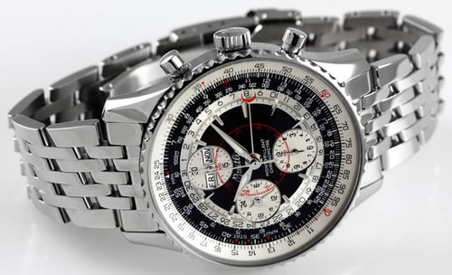 Front View of Navitimer Montbrillant Datora