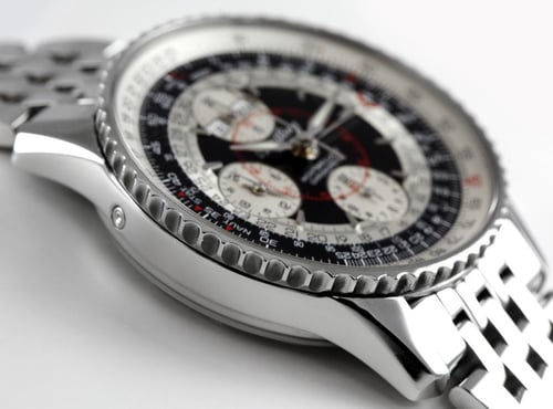 9' Side Shot of Navitimer Montbrillant Datora
