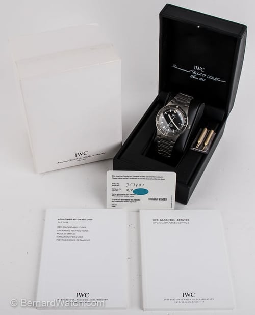 Box / Paper shot of GST Aquatimer 2000
