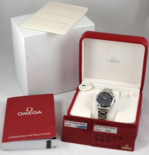 Box / Paper shot of Seamaster Aqua Terra 38.5