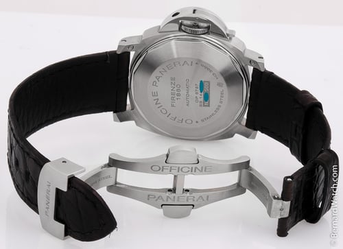 Open Clasp Shot of Luminor Power Reserve