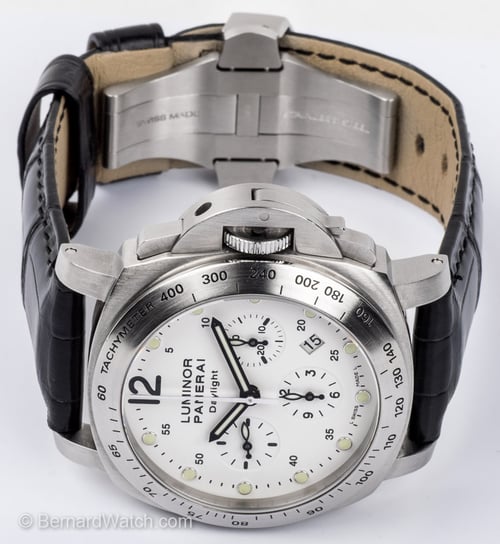 Front View of Luminor Daylight Chronograph