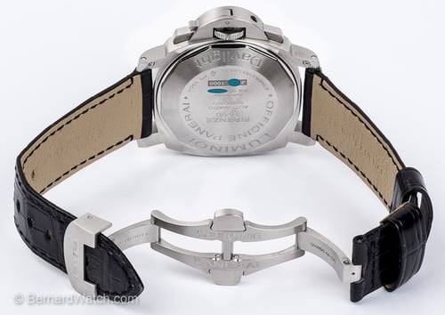 Open Clasp Shot of Luminor Daylight Chronograph