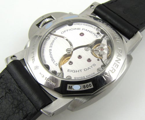 Movement Shot of Luminor 1950 8 days GMT