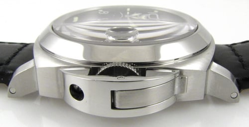 Crown Side Shot of Luminor Marina