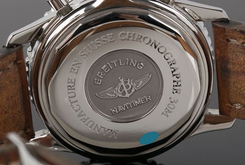 Caseback of Navitimer 92