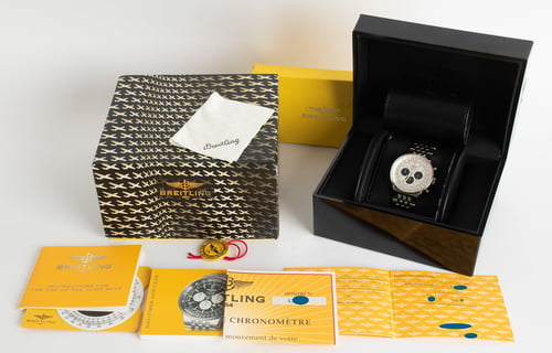 Box / Paper shot of Navitimer Heritage Chronograph