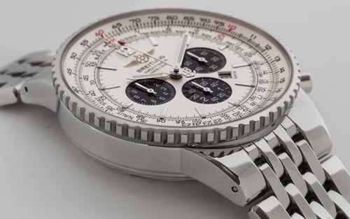 9' Side Shot of Navitimer Heritage Chronograph