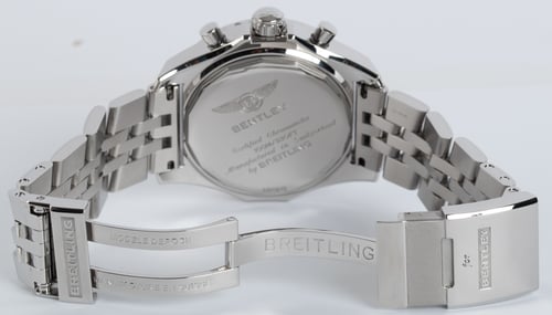 Open Clasp Shot of Bentley Chronograph B06