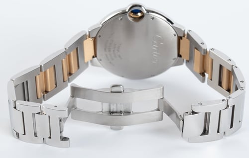 Open Clasp Shot of Ballon Bleu