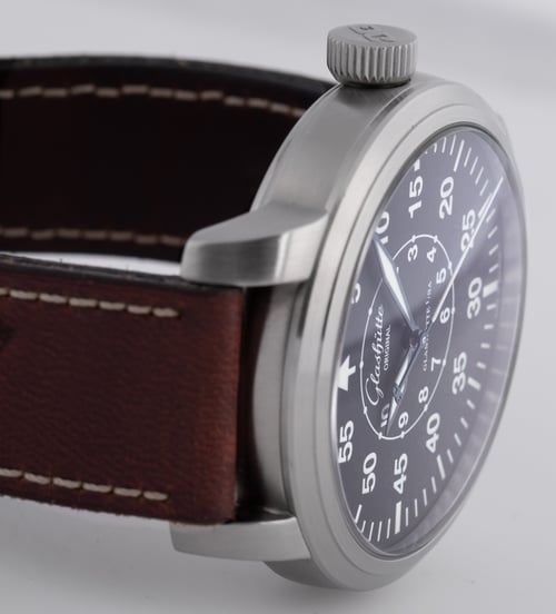 Dial Shot of Senator Navigator - Flyback Seconds