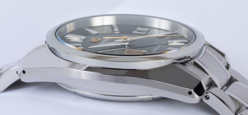 9' Side Shot of Heritage Spring Drive 'Katana'