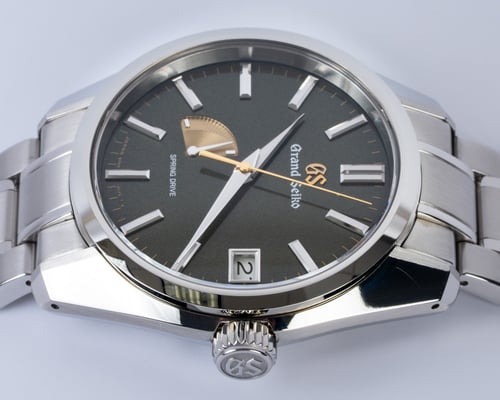 Crown Side Shot of Heritage Spring Drive 'Katana'
