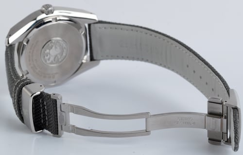 Open Clasp Shot of Sport Collection 'Grey Beast'
