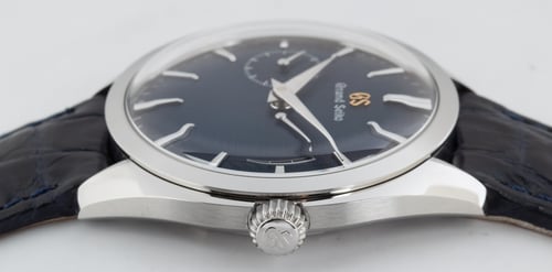 Crown Side Shot of Elegance
