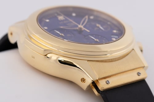 9' Side Shot of Elegant Chronograph