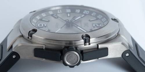 Crown Side Shot of Ingenieur