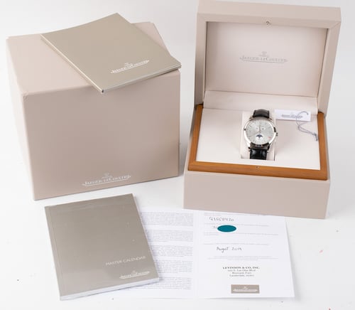Box / Paper shot of Master Calendar