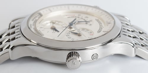 Crown Side Shot of Master Geographic
