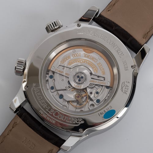 Caseback of Master World Geographic