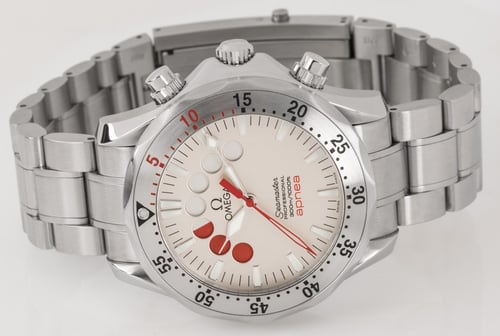 Front View of Seamaster Chrono Apnea Jacques Mayol
