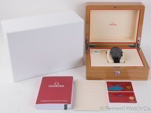 Box / Paper shot of Speedmaster Dark Side of the Moon 'Sedna Black'