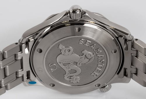 Caseback of Seamaster Professional Quartz