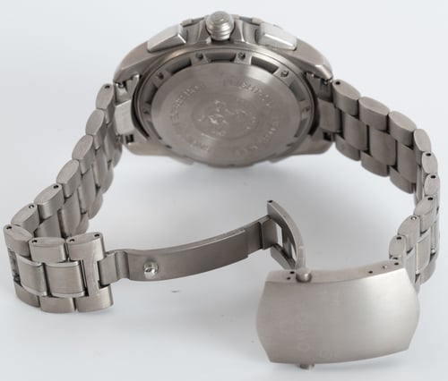 Open Clasp Shot of Speedmaster X-33