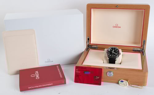Box / Paper shot of Seamaster Planet Ocean GMT 43.5 MM