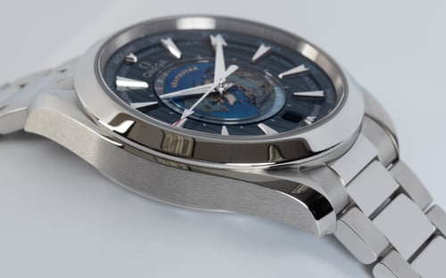 9' Side Shot of Aqua Terra Worldtimer 43MM