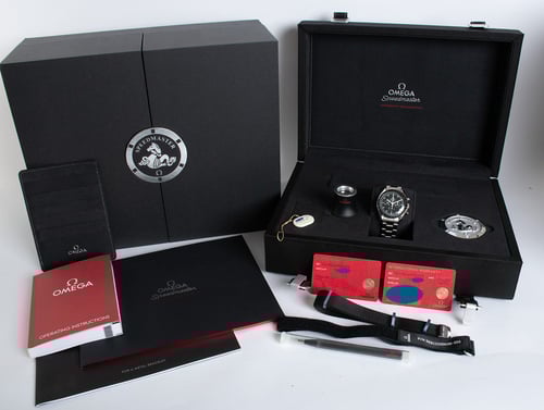 Box / Paper shot of Speedmaster Legendary Moonwatch