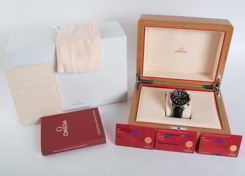 Box / Paper shot of Seamaster Diver 300 Chronograph