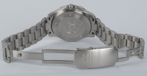 Open Clasp Shot of Seamaster GMT 'Great White'