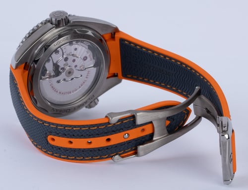 Open Clasp Shot of Seamaster Planet Ocean Master 43.5MM