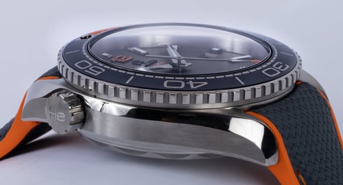 9' Side Shot of Seamaster Planet Ocean Master 43.5MM
