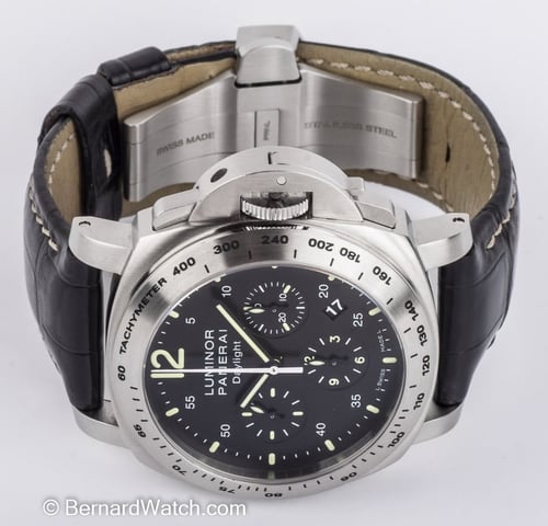 Front View of Luminor Daylight Chronograph