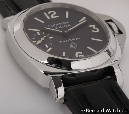 9' Side Shot of Luminor Marina Logo