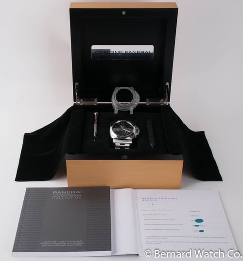 Box / Paper shot of Luminor 1950 3 Days GMT