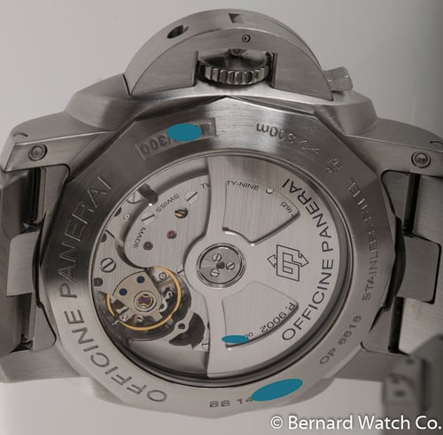Caseback of Luminor 1950 3 Days GMT